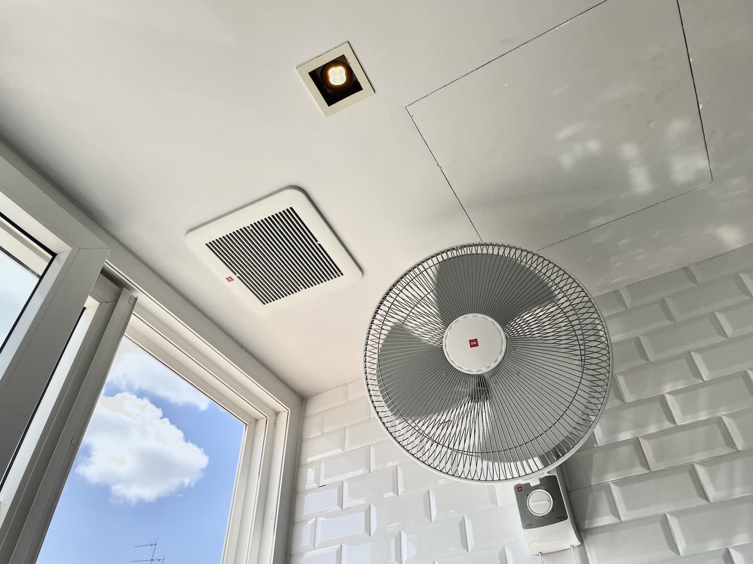 Ceiling Mounted Ventilation Exhaust Fan 